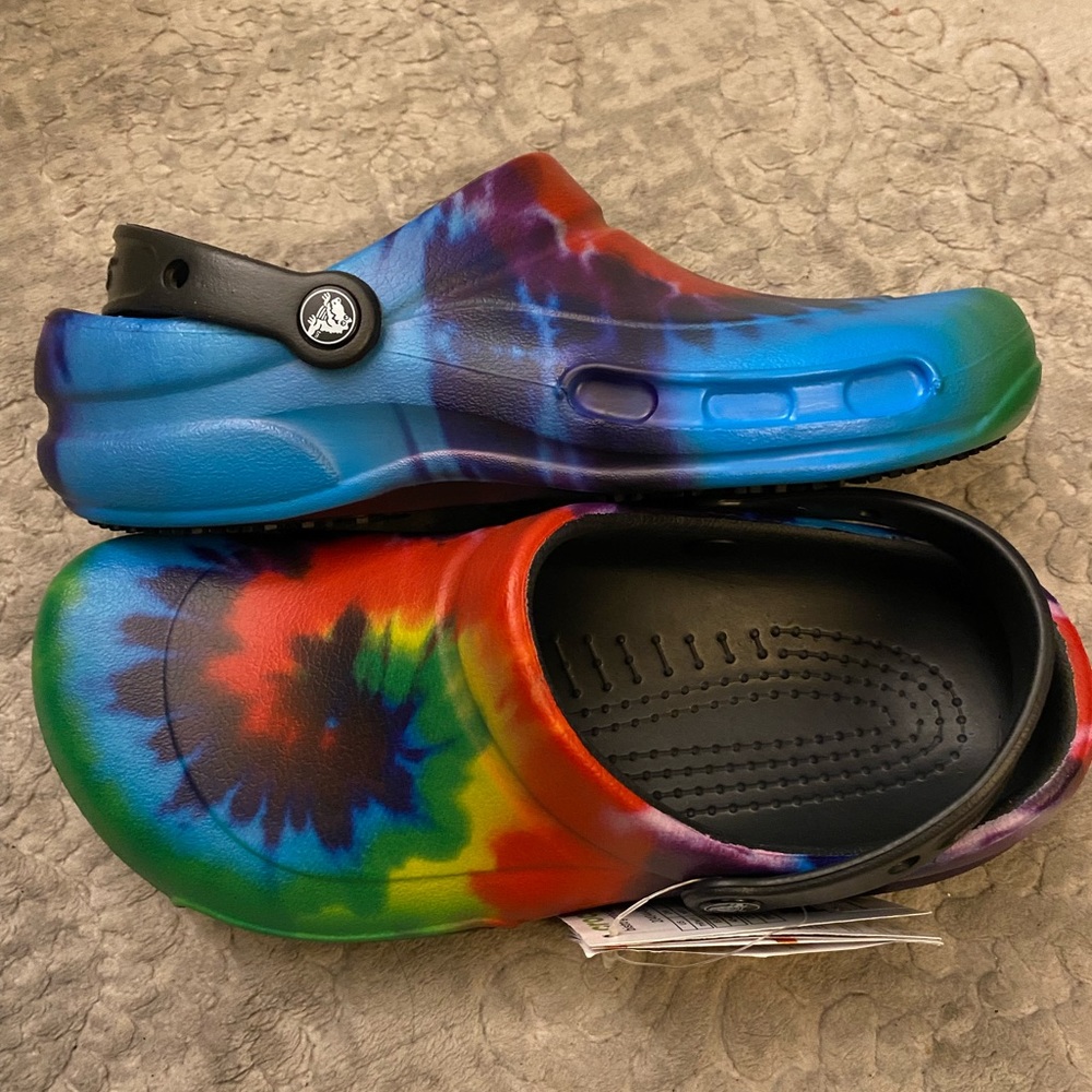 Brand New Tie Dye Crocs Men’s size- 9 Women’s- 11
